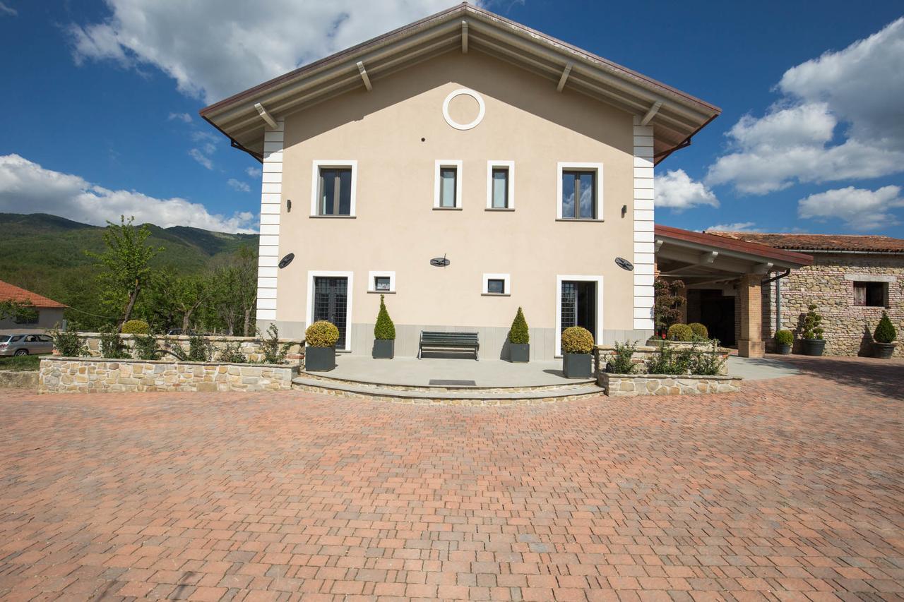 Casale Virginia Guest House Cesariano Exterior photo